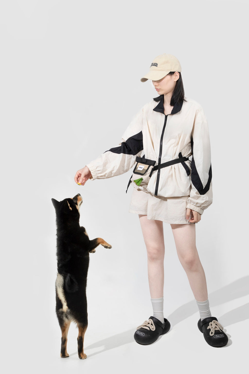 Magnetic Closure Hand Free Dog Treat Pouch